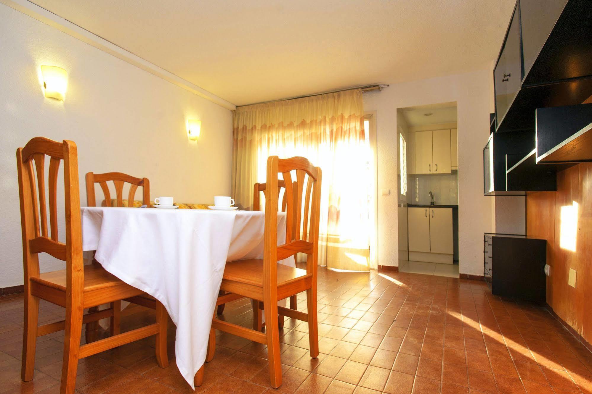 Apartamentos Alboran-Arysal ซาลอว์ ภายนอก รูปภาพ